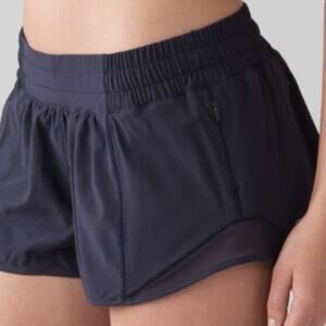 6366 Lululemon Hotty Hot Short II *2.5" Jin MIDNIGHT NAVY Sz 10